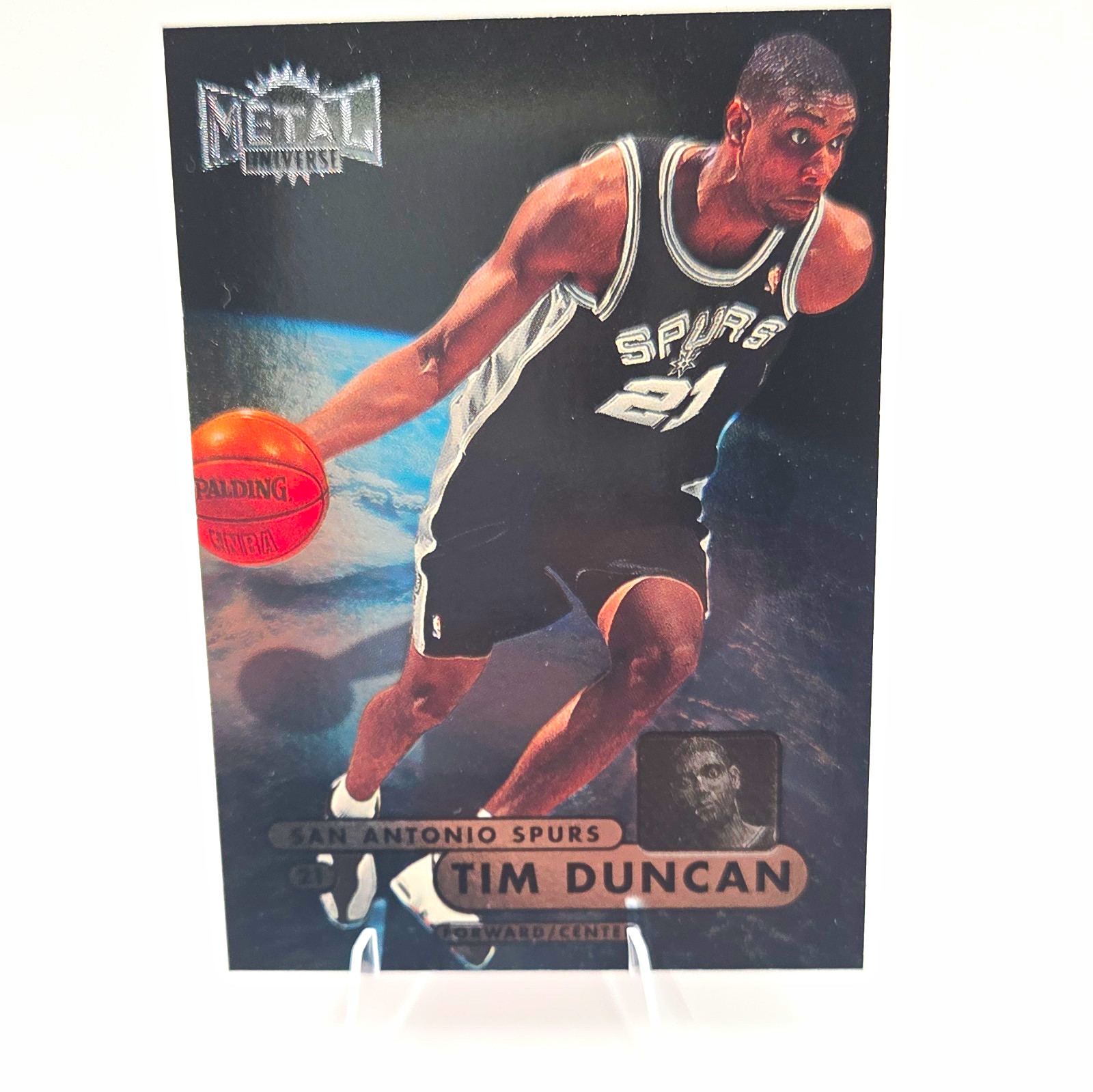 SkyBox 1997-98 Metal Universe Championship Preview Tim Duncan RC #72 Spurs SkyBox 1997-98 Metal Universe Championship Preview Tim Duncan RC #72 Spurs