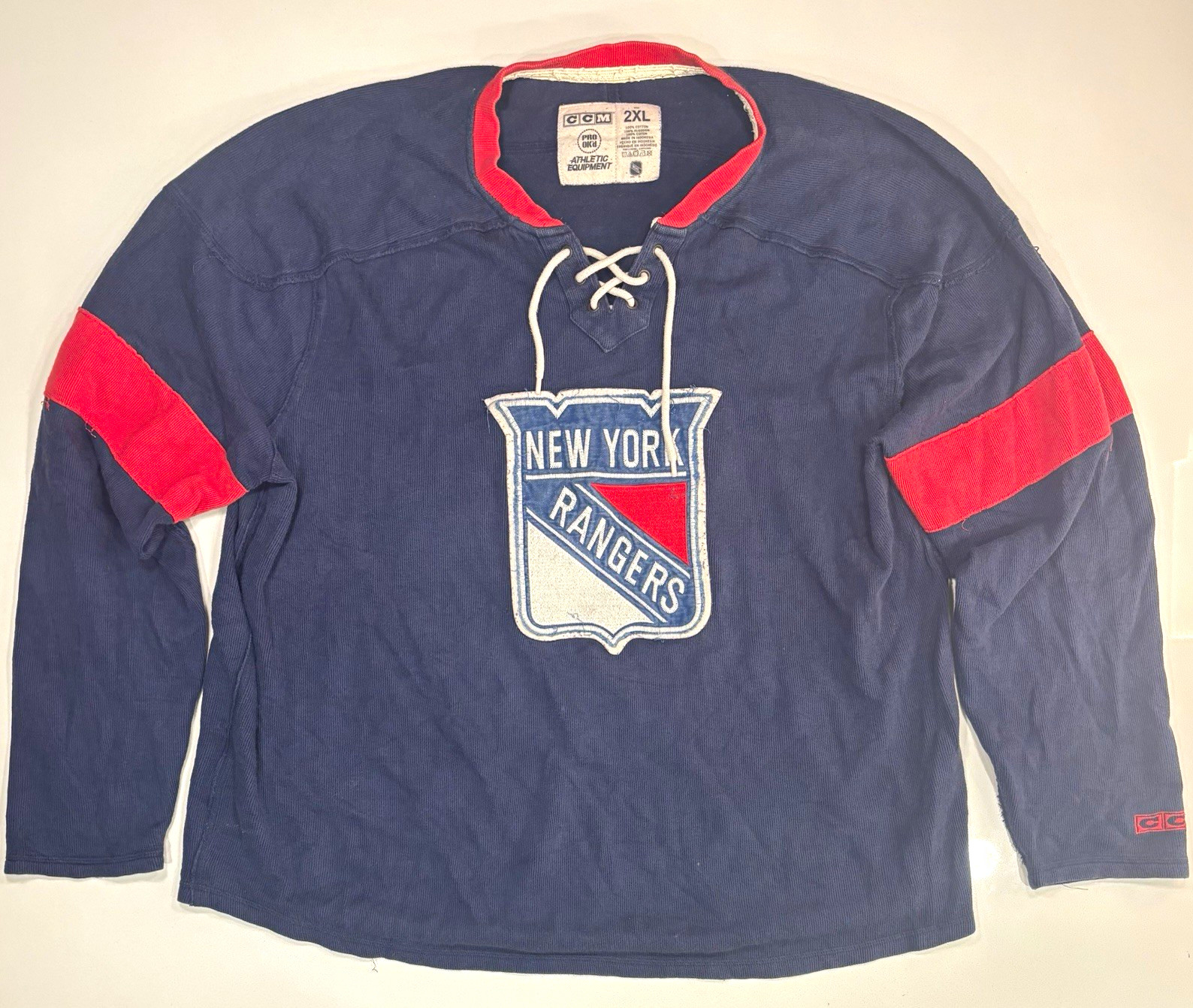 CCM New York Rangers NHL Hockey Lace-Up Sweater Blue/Red Men\'s Size 2XL CCM New York Rangers NHL Hockey Lace-Up Sweater Blue/Red Men\'s Size 2XL