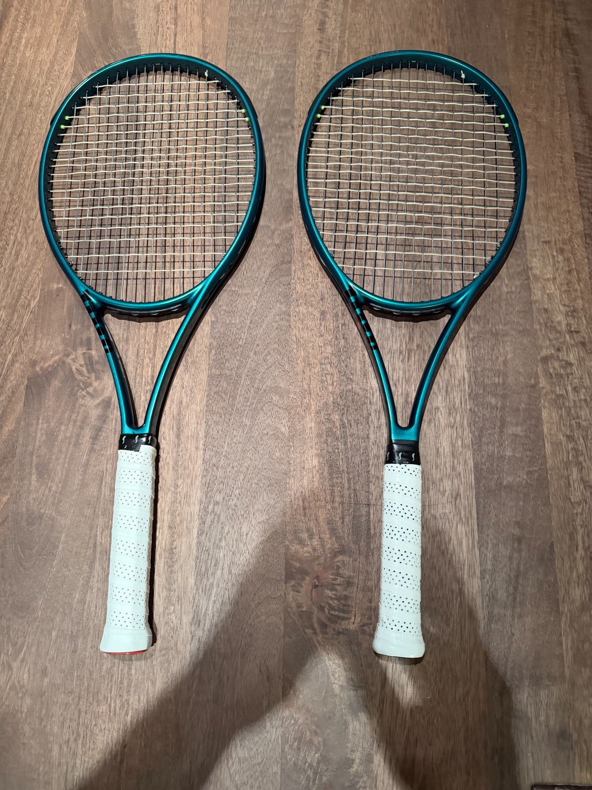 1 x Wilson Blade Pro v9 18x20 Grip Size 4 1/8 1 x Wilson Blade Pro v9 18x20 Grip Size 4 1/8