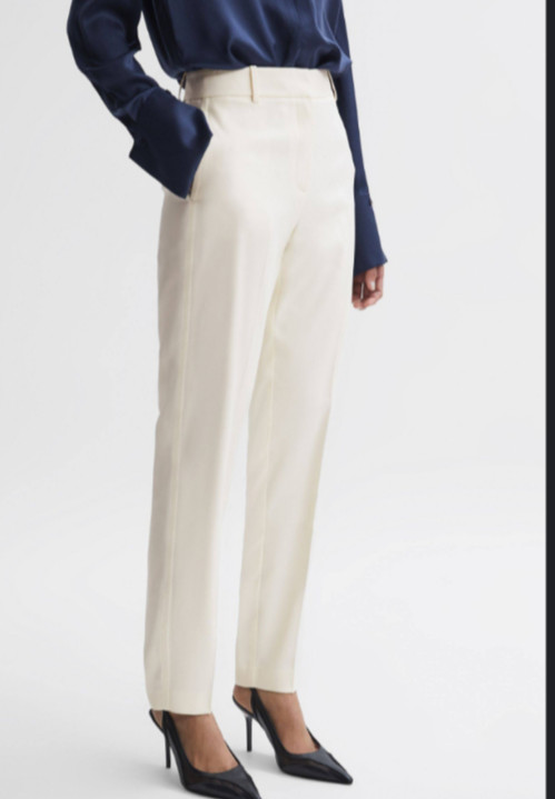 Reiss Ember Slim Fit Trousers Pants in Cream/Ivory Size Petite 4 NWT Reiss Ember Slim Fit Trousers Pants in Cream/Ivory Size Petite 4 NWT