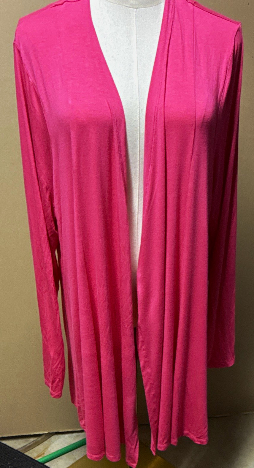 NWT Lane Bryant 18/20 Fuchsia Pink Open Front Fit & Flare Overpiece Cardigan NWT Lane Bryant 18/20 Fuchsia Pink Open Front Fit & Flare Overpiece Cardigan
