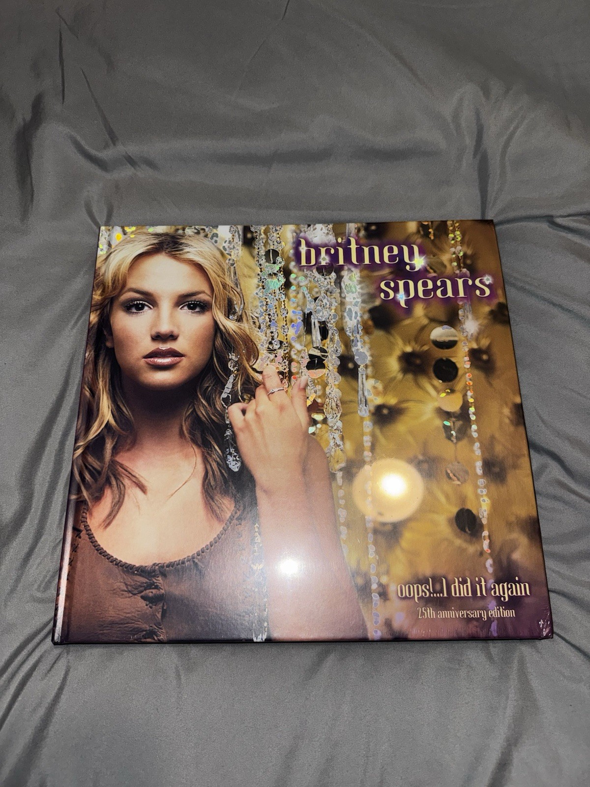 Britney Spears Oops… I Did It Again 25th Anniversary 2LP Sangria Vinyl IN HAND Britney Spears Oops… I Did It Again 25th Anniversary 2LP Sangria Vinyl IN HAND