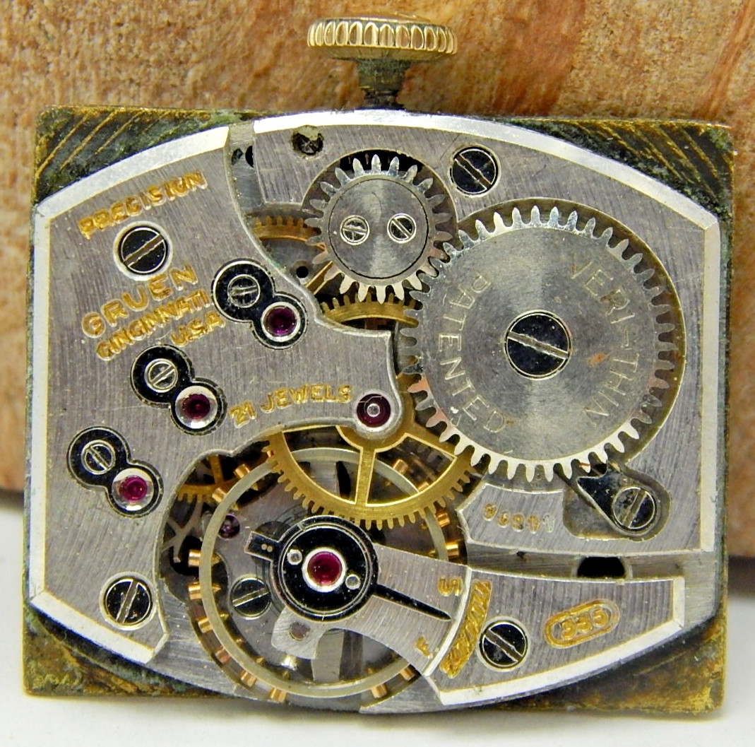 Vintage Gruen 335 21j art deco Veri-Thin wrist watch movement w/ dial & crown Vintage Gruen 335 21j art deco Veri-Thin wrist watch movement w/ dial & crown
