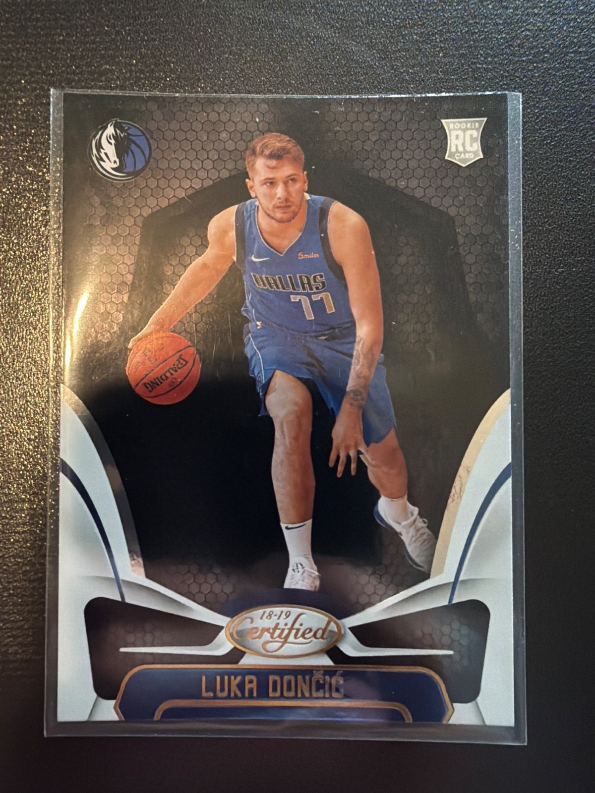 2018-19 Panini Certified - Luka Dončić #153 (RC) 2018-19 Panini Certified - Luka Dončić #153 (RC)