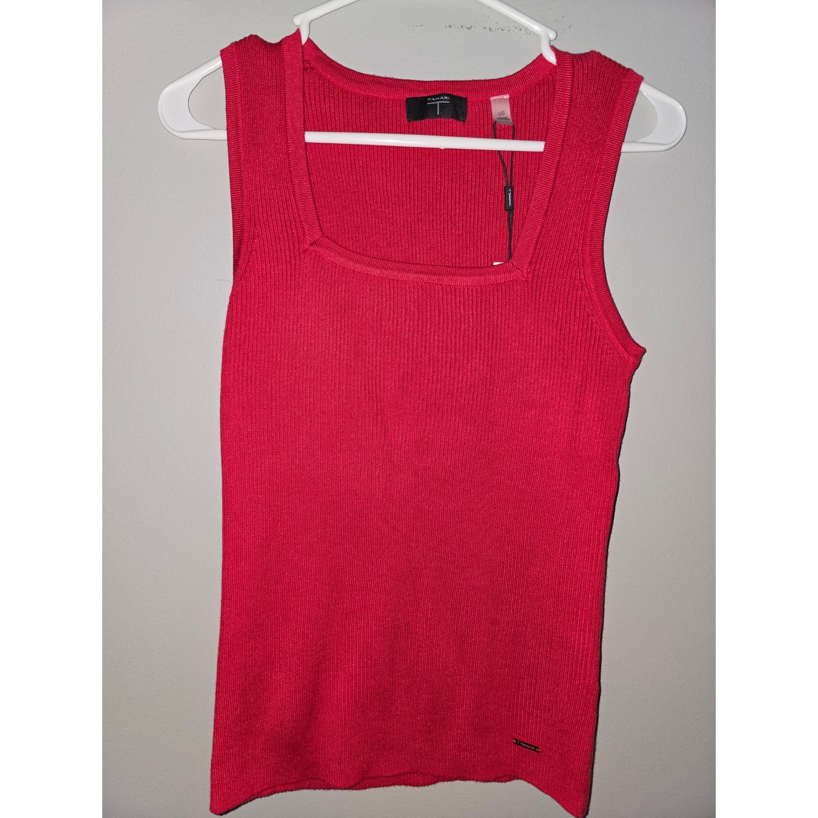 Tahari Apple Red Ribbed Square Neck Tank Top TH52306 L/G NEW Tahari Apple Red Ribbed Square Neck Tank Top TH52306 L/G NEW