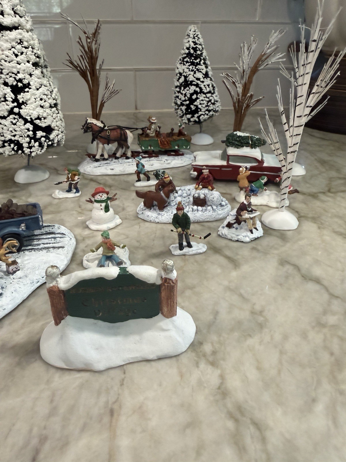 Hawthorn Christmas Village Figuring/Vehicles 24 Piece Lot Hawthorn Christmas Village Figuring/Vehicles 24 Piece Lot