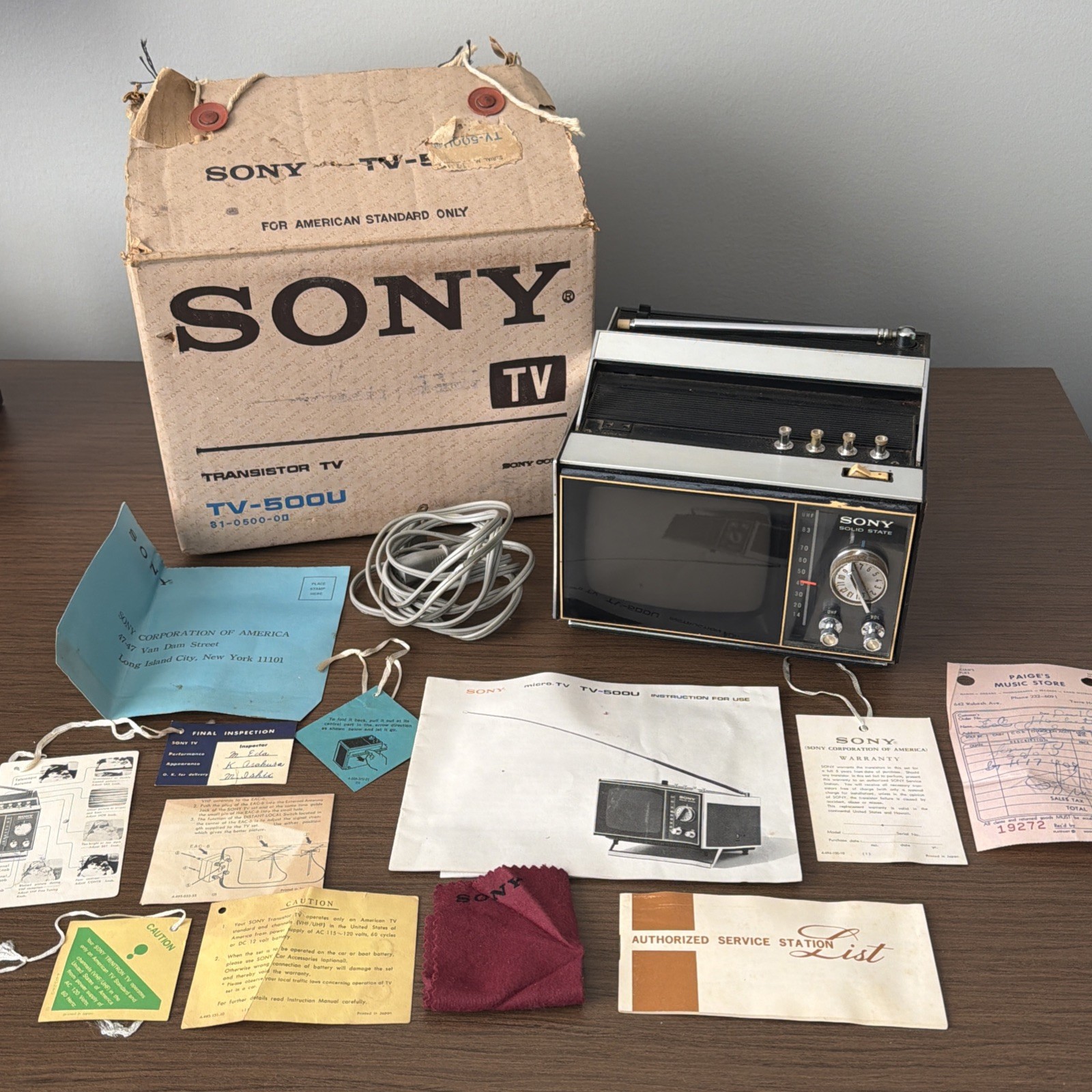 Vintage SONY TV-500U Portable Solid State 5\