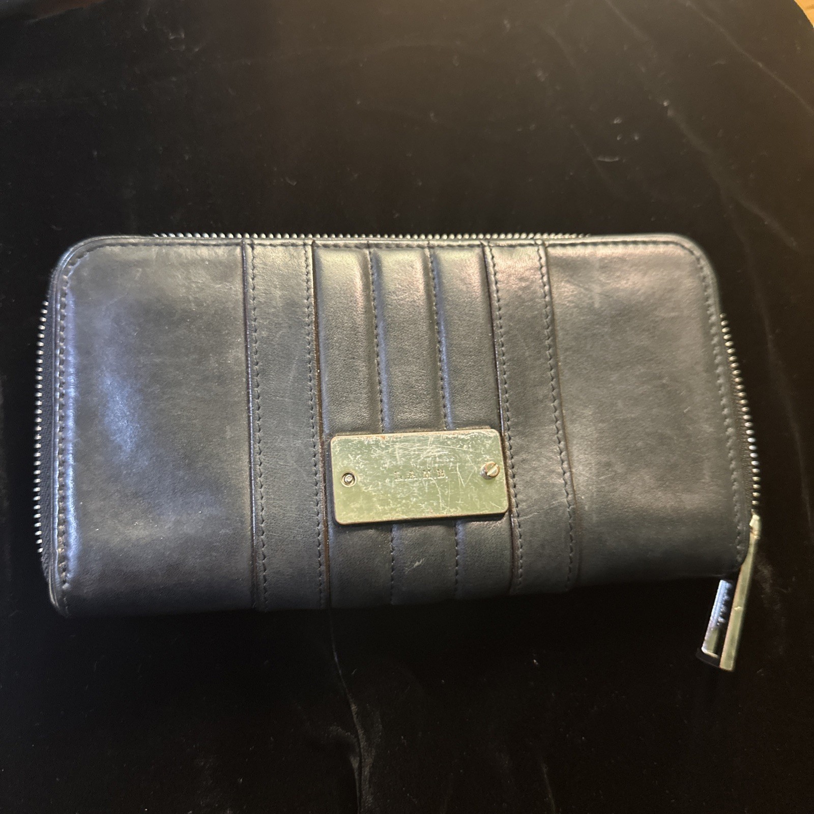 L.A.M.B. Black Leather Zip Around Wallet ( Vintage ) L.A.M.B. Black Leather Zip Around Wallet ( Vintage )