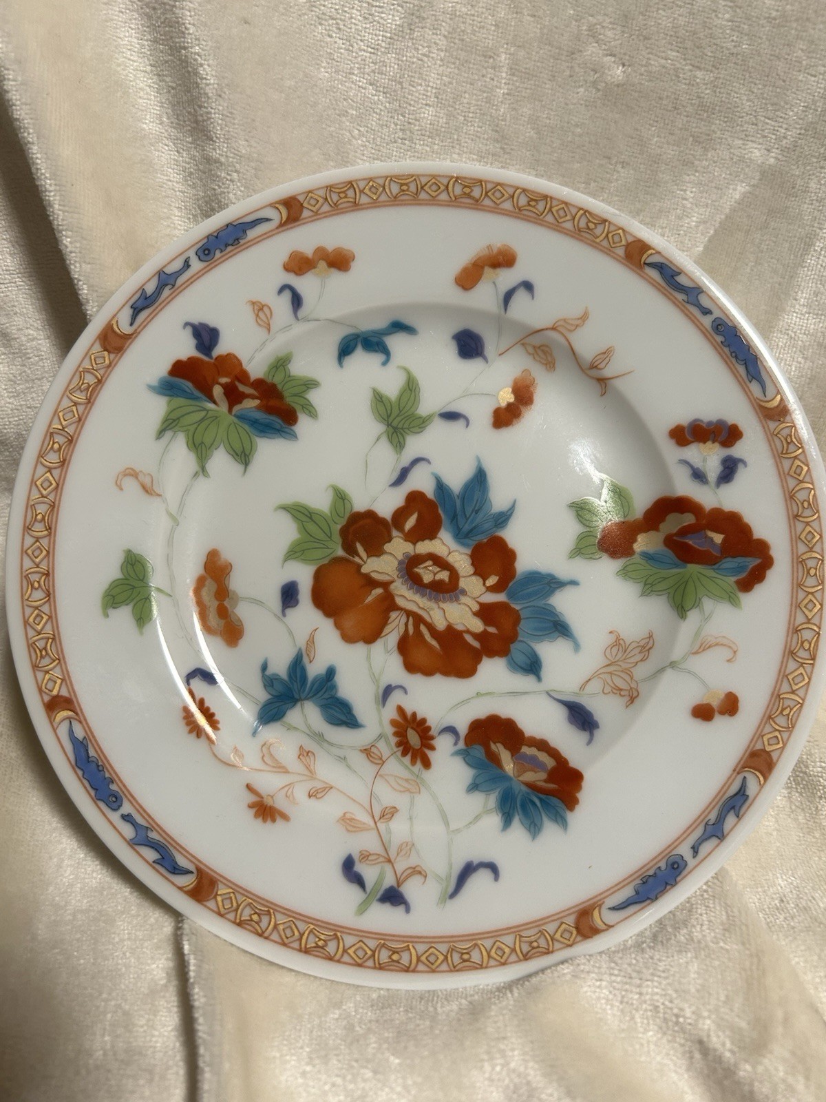 Ceralene A. Raynaud Vieux Chine Limoges France Saucer 6 1/2” Ceralene A. Raynaud Vieux Chine Limoges France Saucer 6 1/2”