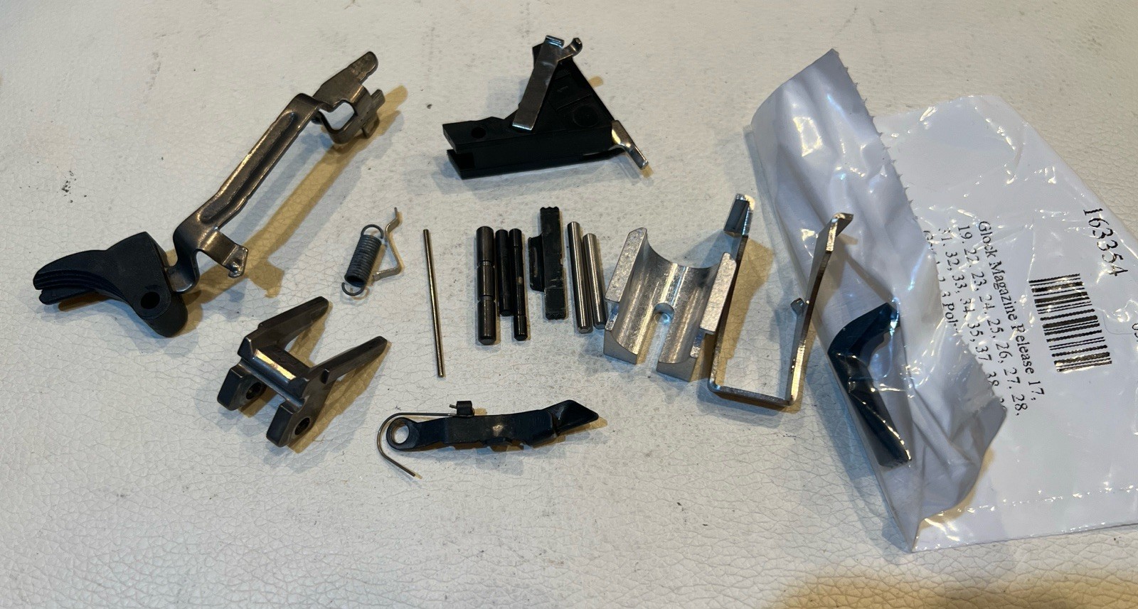 OEM Glock 19 LPK Lower Parts Kit for G19 Gen 3 compatible + Locking Blocks RaiIs