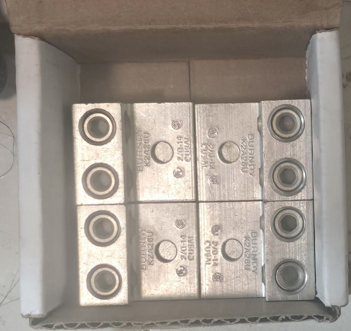BoxOf 12- Burndy K2A26U Two Conductor Aluminum Mechanical Lugs 391005 AL9CU BoxOf 12- Burndy K2A26U Two Conductor Aluminum Mechanical Lugs 391005 AL9CU