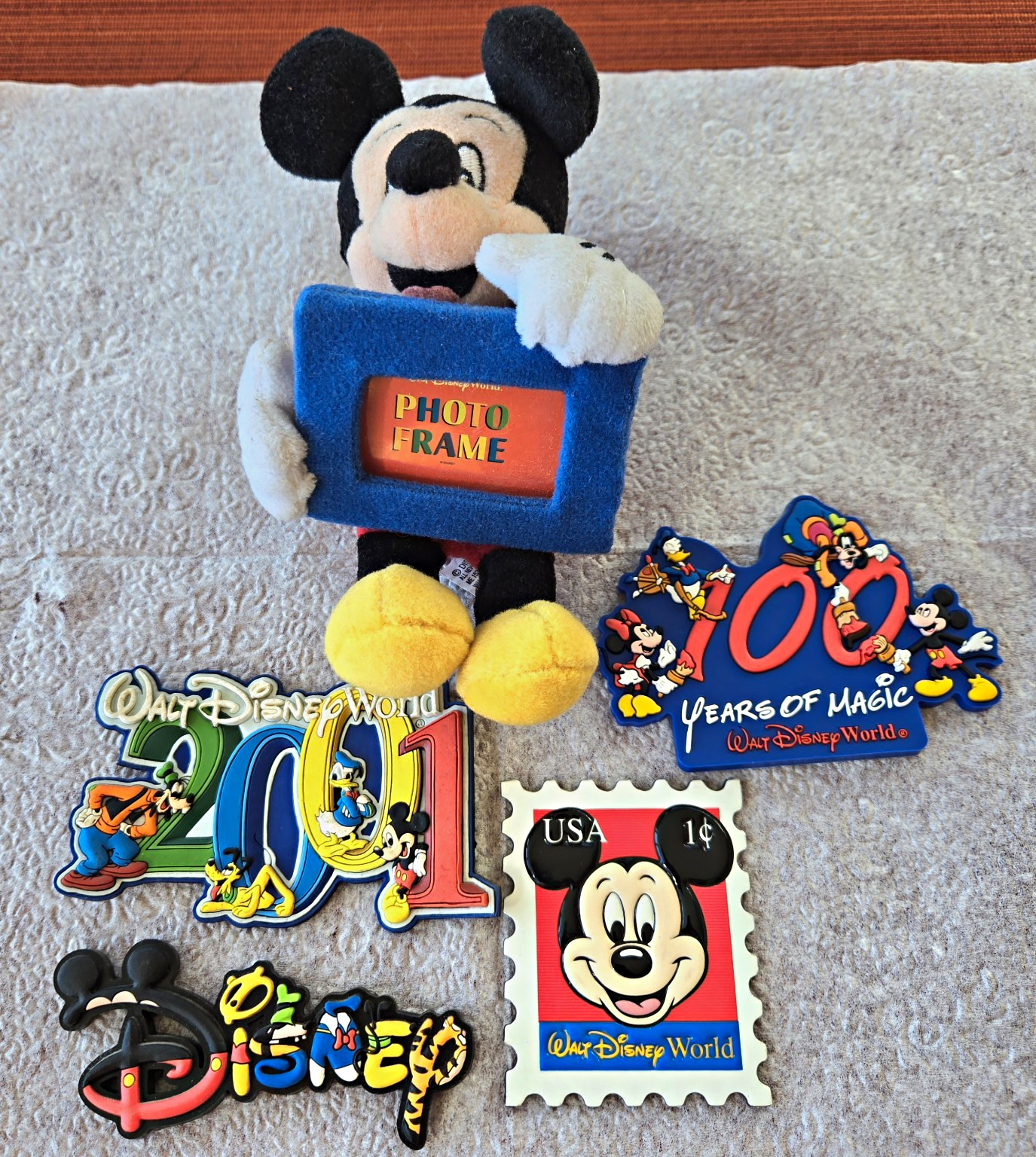 Vintage Walt Disney World 2001 100 Years of Magic Magnet Plush Frame Lot 5pc Vintage Walt Disney World 2001 100 Years of Magic Magnet Plush Frame Lot 5pc