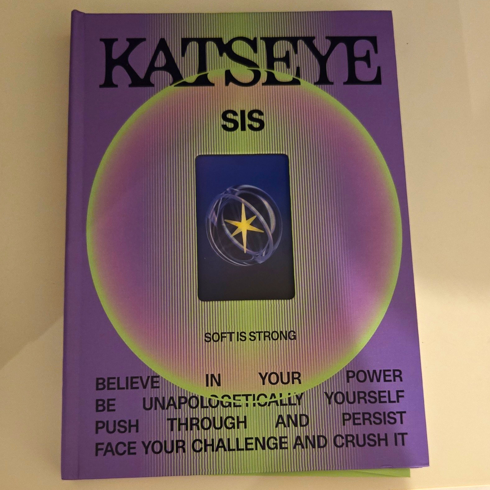 KATSEYE SIS (Soft Is Strong) EP CD 2024 HYBE x Geffen Soft Ver Purple KATSEYE SIS (Soft Is Strong) EP CD 2024 HYBE x Geffen Soft Ver Purple