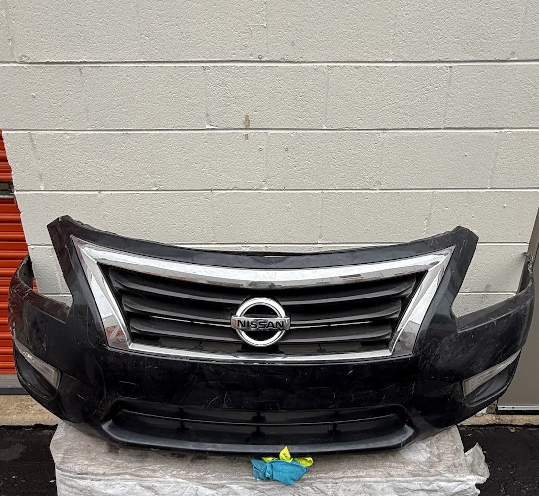 2013-2015 Nissan Altima Sedan Front Bumper Assembly Grille Black