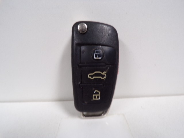 2015 Audi Q3 Folding Flip Key Fob Remote OEM LKQ