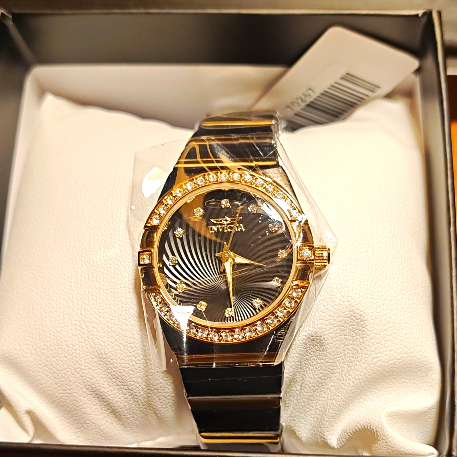Invicta Angel Women’s Quartz Analog Black Dial Gold-Tone Gem Bezel Bracelet Invicta Angel Women’s Quartz Analog Black Dial Gold-Tone Gem Bezel Bracelet