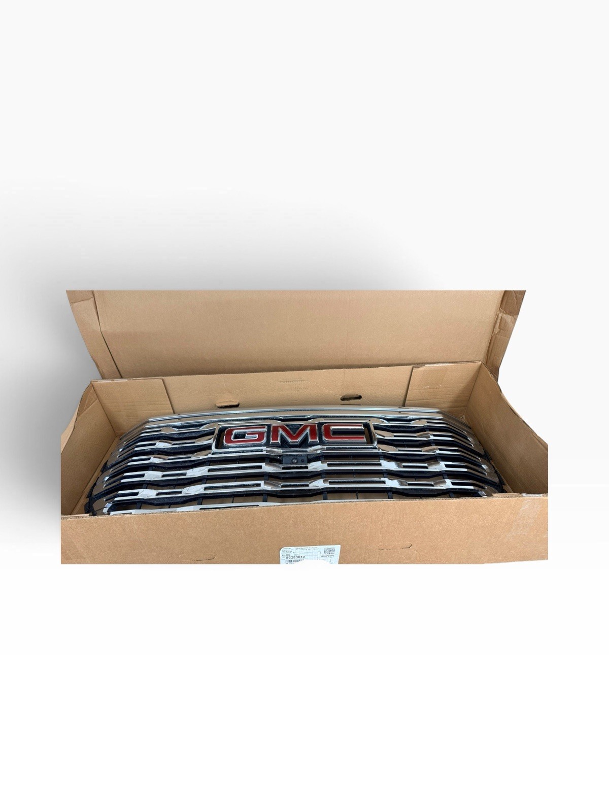 2022-2026 GMC Sierra 1500 Denali Chrome Grille w/ Camera Mount OEM 86283812 2022-2026 GMC Sierra 1500 Denali Chrome Grille w/ Camera Mount OEM 86283812