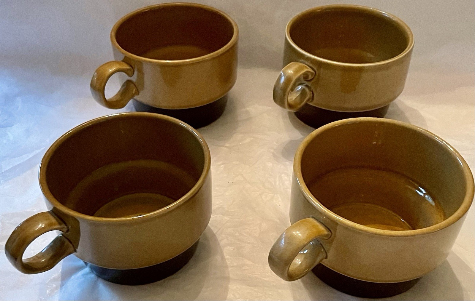 EKCO Eterna Canoe Japan MCM Low Rise Coffee Cup Lot Of Four Cups Brown Tan VTG EKCO Eterna Canoe Japan MCM Low Rise Coffee Cup Lot Of Four Cups Brown Tan VTG