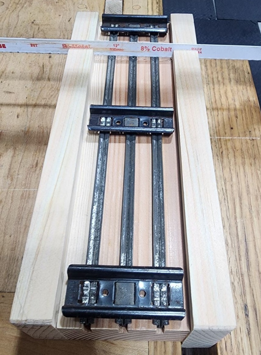 Lionel O & O27 Track Cutting BLOCK Miter Box, Holds Down & Keep U Safe Any Brand
