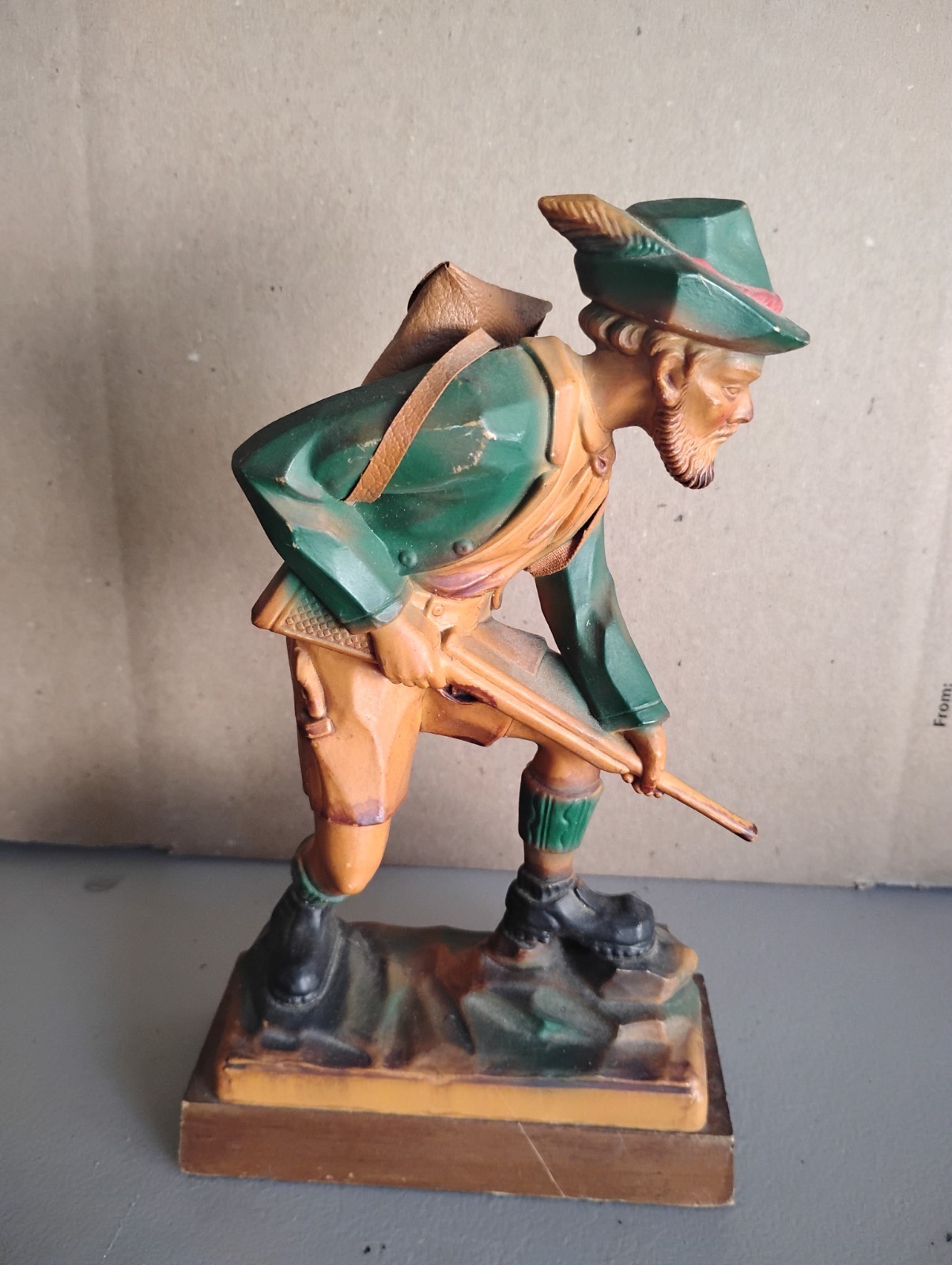 Nice Vintage Carved ANRI Hunter Statue With Gun & Backpack Nice Vintage Carved ANRI Hunter Statue With Gun & Backpack