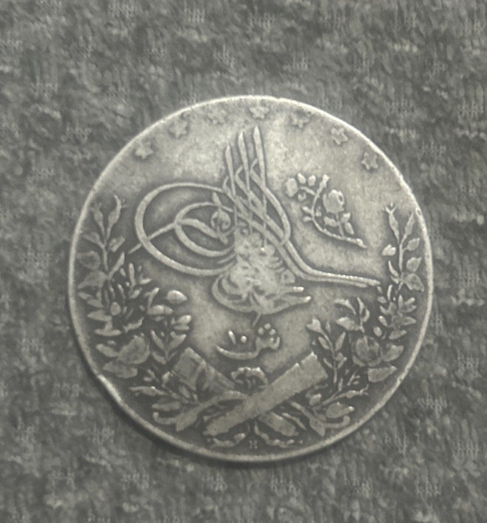 Egypt 10 Qirsh / Piastres 1327/6 (1914 H) Silver Coin Egypt 10 Qirsh / Piastres 1327/6 (1914 H) Silver Coin