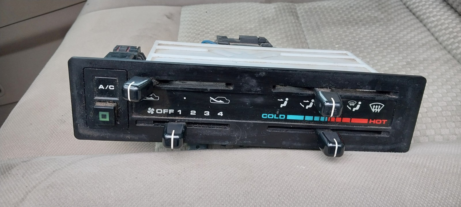 1994-1997 Nissan Pickup D21 AC A/C Heater Temperature Climate Control HVAC OEM 1994-1997 Nissan Pickup D21 AC A/C Heater Temperature Climate Control HVAC OEM