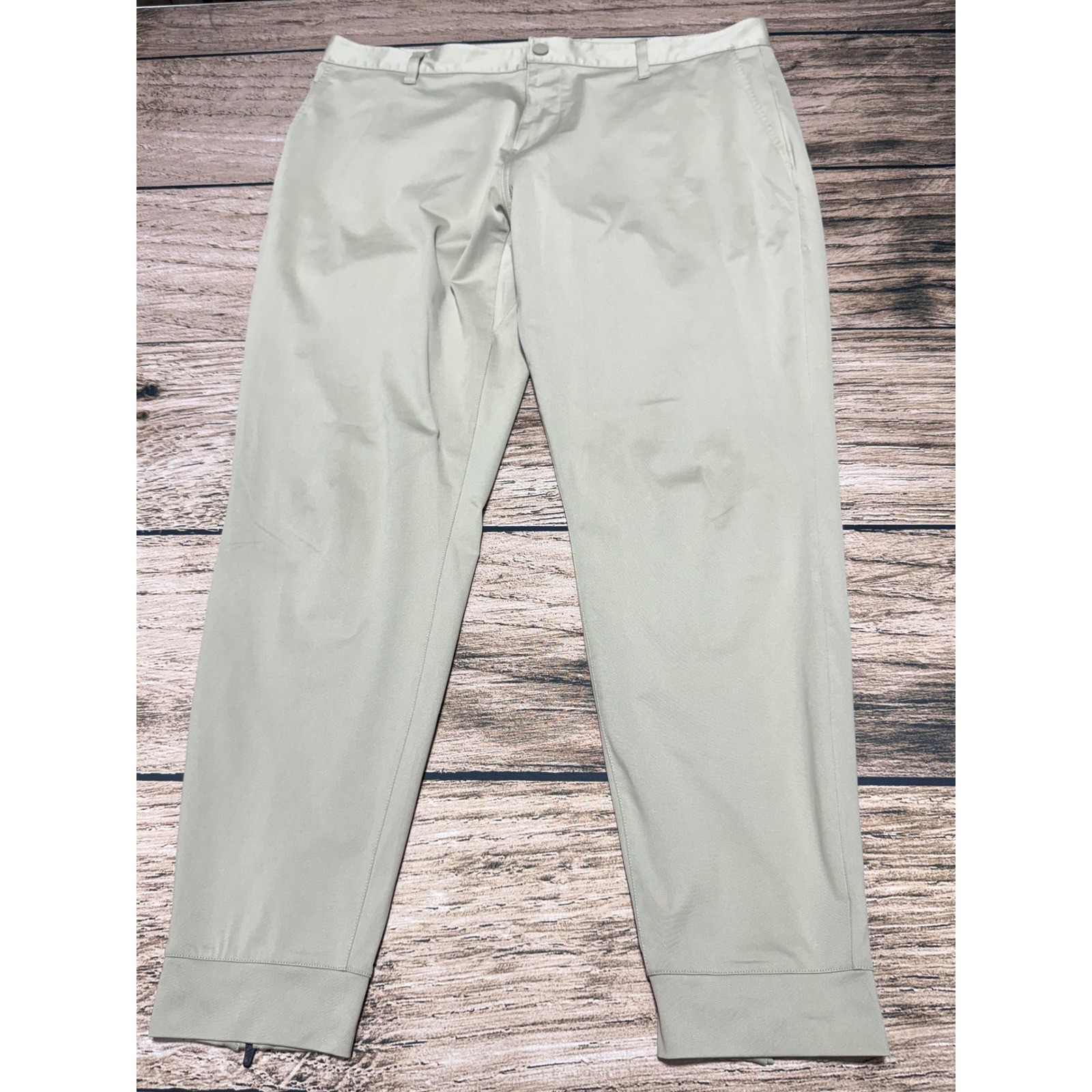 Rhone Performance Pants Men Size 38 Tan Tapered Zip Cuff Commuter 100594 Rhone Performance Pants Men Size 38 Tan Tapered Zip Cuff Commuter 100594