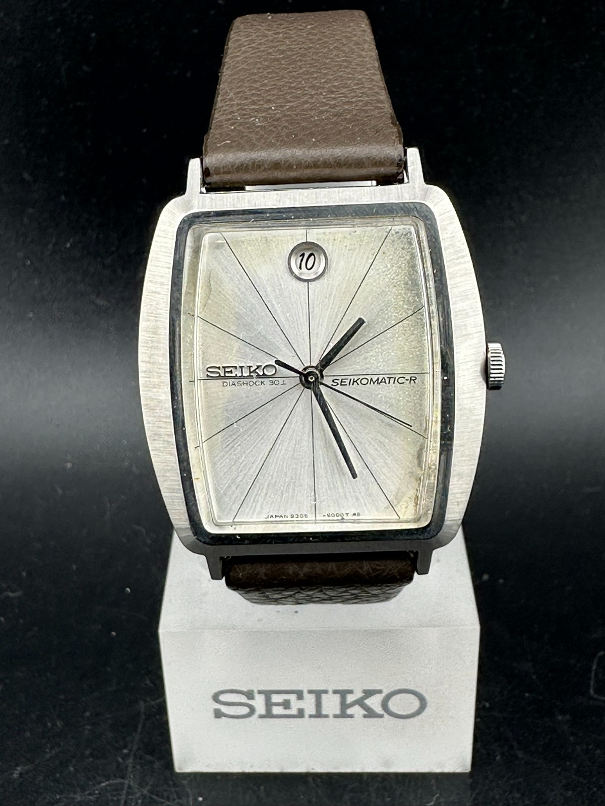 Sept. 1966 Seiko Seikomatic-R Men\'s Automatic Silver Dial Date 32mm 8305-5000 Sept. 1966 Seiko Seikomatic-R Men\'s Automatic Silver Dial Date 32mm 8305-5000
