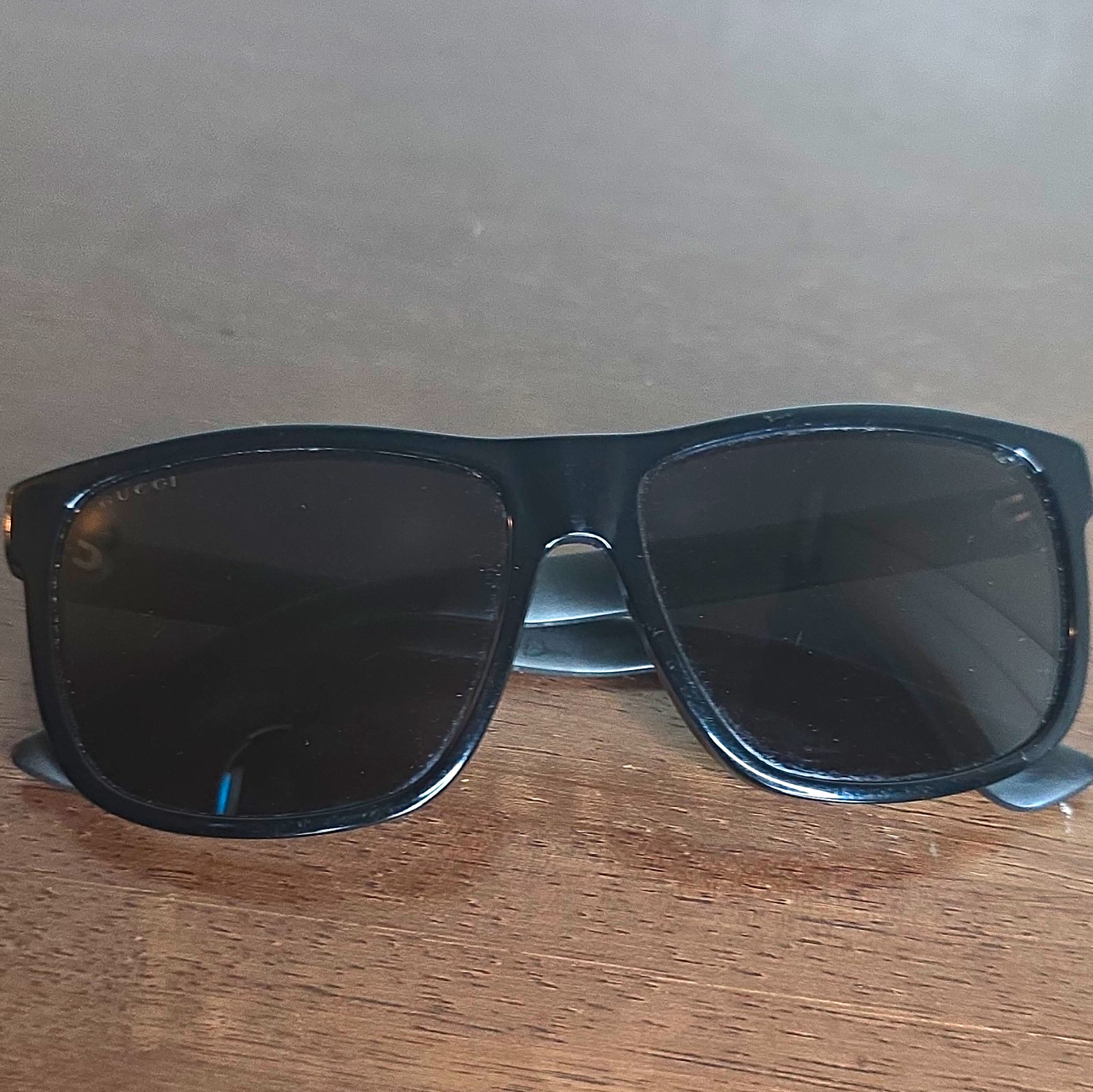 Gucci GG0010S Rectangular Sunglasses Black Frame Tinted Black Lenses UV400 Gucci GG0010S Rectangular Sunglasses Black Frame Tinted Black Lenses UV400