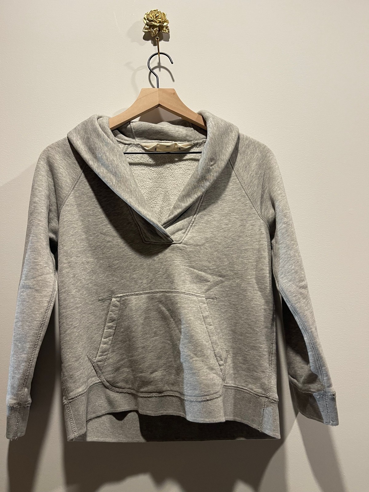 J Crew Gray Sweatshirt M J Crew Gray Sweatshirt M