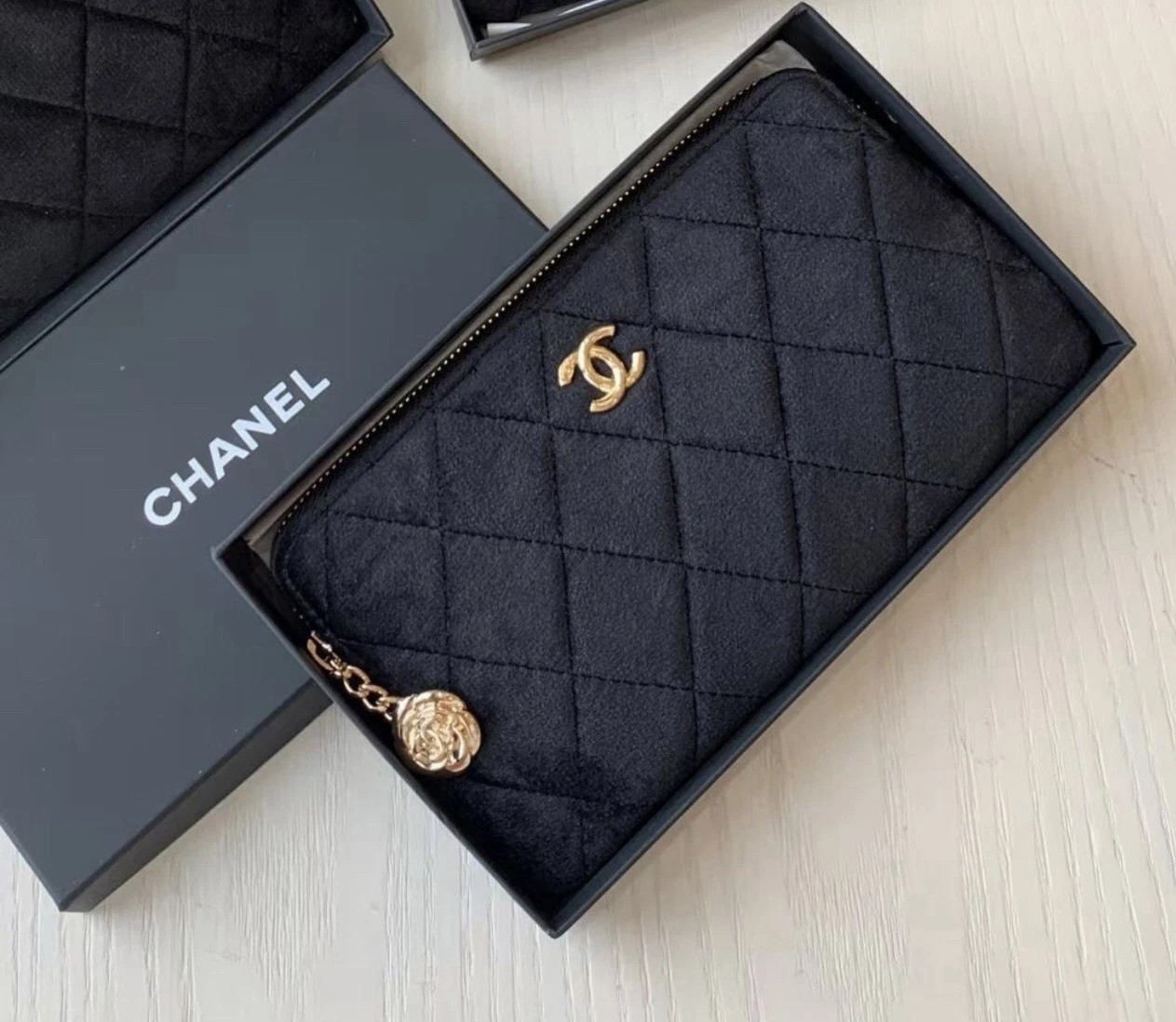 CHANEL Makeup VIP Gift Quilted Cosmetic Pouch With Box brand New In Box