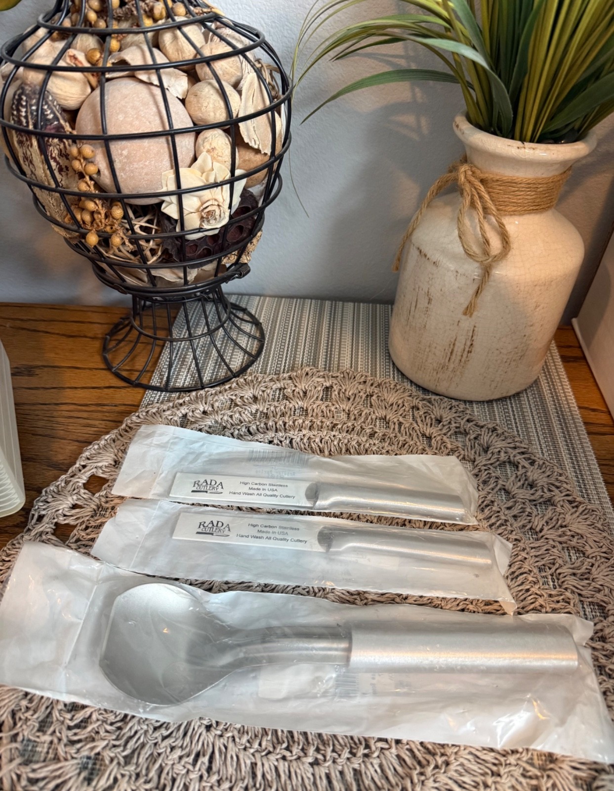 Rada Paring Cutlery Knife Set (Regular and Granny) Plus FREE Ice Cream Scoop Rada Paring Cutlery Knife Set (Regular and Granny) Plus FREE Ice Cream Scoop