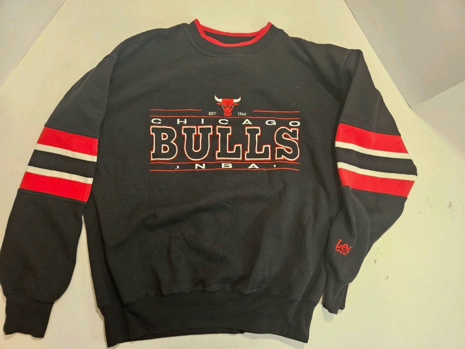 Vintage 90\'s Lee Sport Chicago Bulls Embroidered Crewneck Sweatshirt Striped M Vintage 90\'s Lee Sport Chicago Bulls Embroidered Crewneck Sweatshirt Striped M