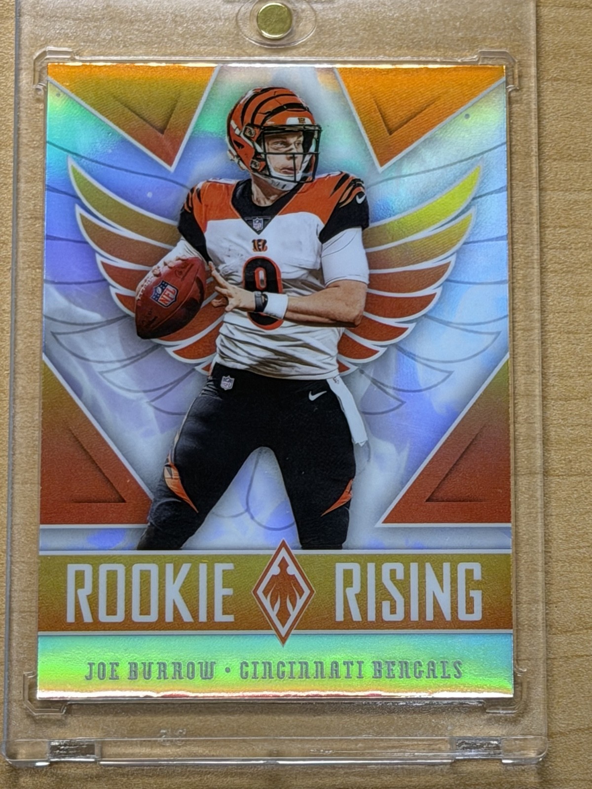 2020 Panini Phoenix - Rookie Rising Joe Burrow #RR-1 (RC) 2020 Panini Phoenix - Rookie Rising Joe Burrow #RR-1 (RC)