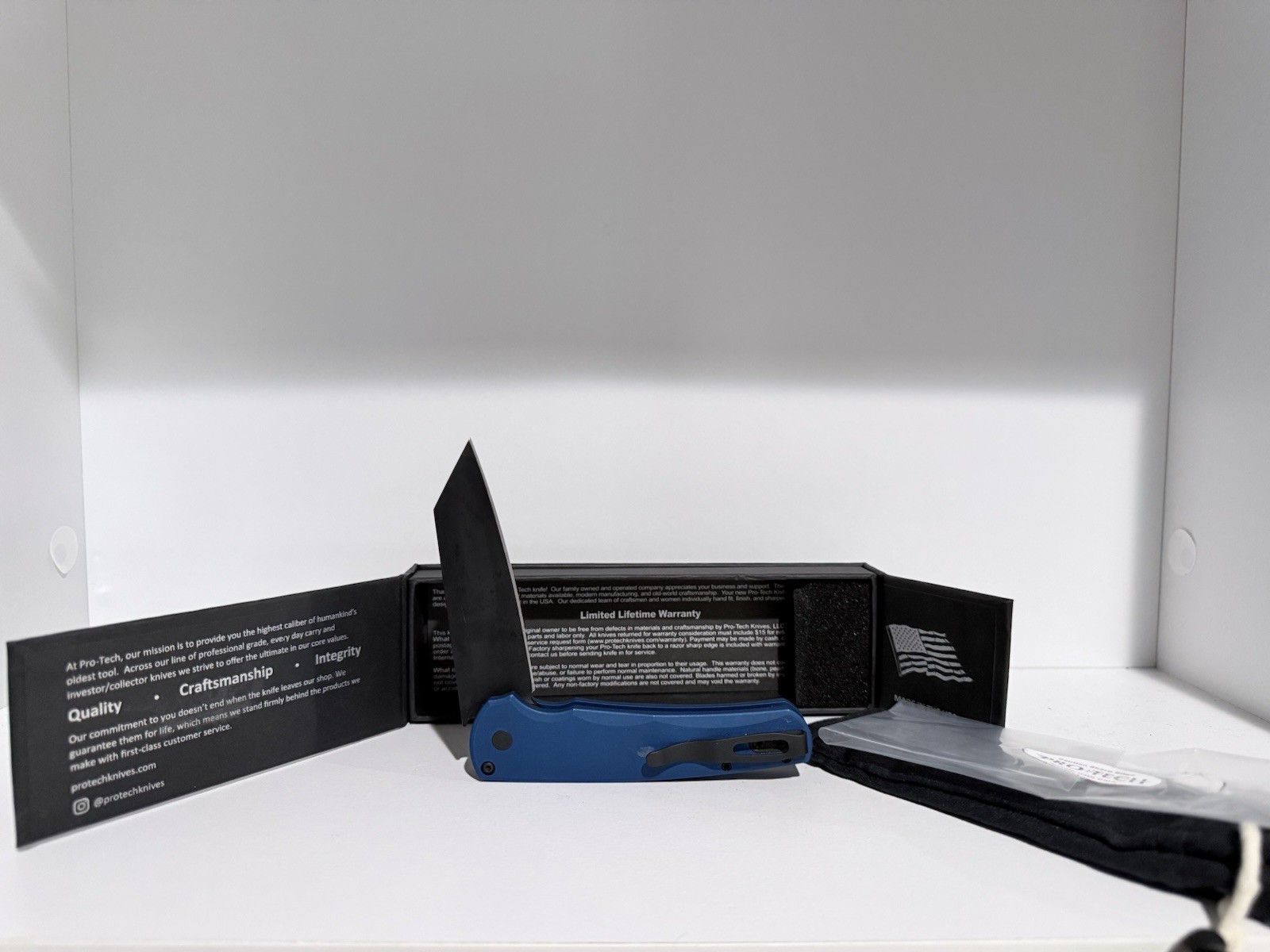 Pro-Tech Malibu 5403-BLUE Magnacut Reverse Tanto DLC Black Blue Handle Knife