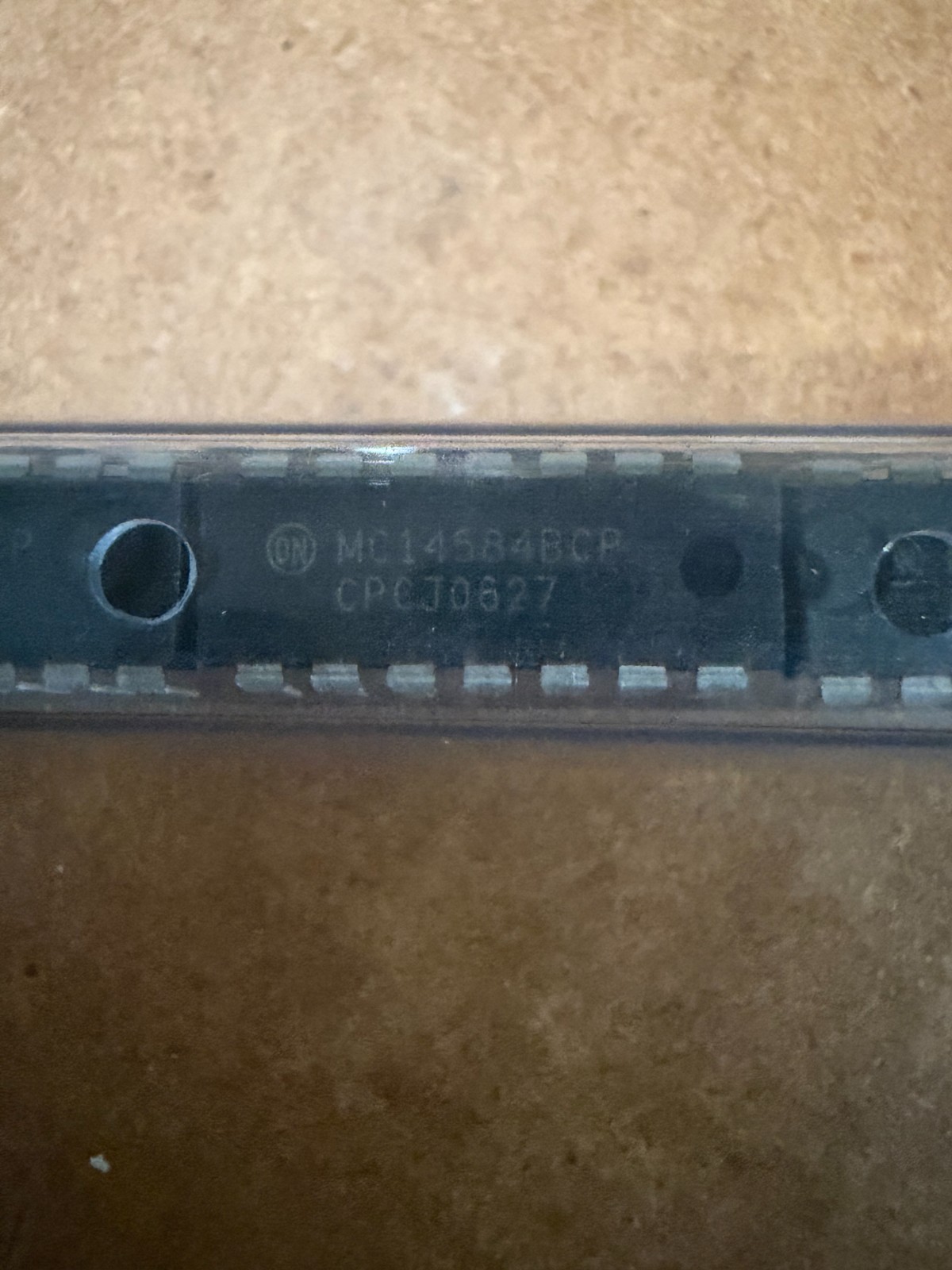 10-Pack ON Semiconductor MC14584BCP Hex Schmitt Trigger CMOS DIP-14 NOS