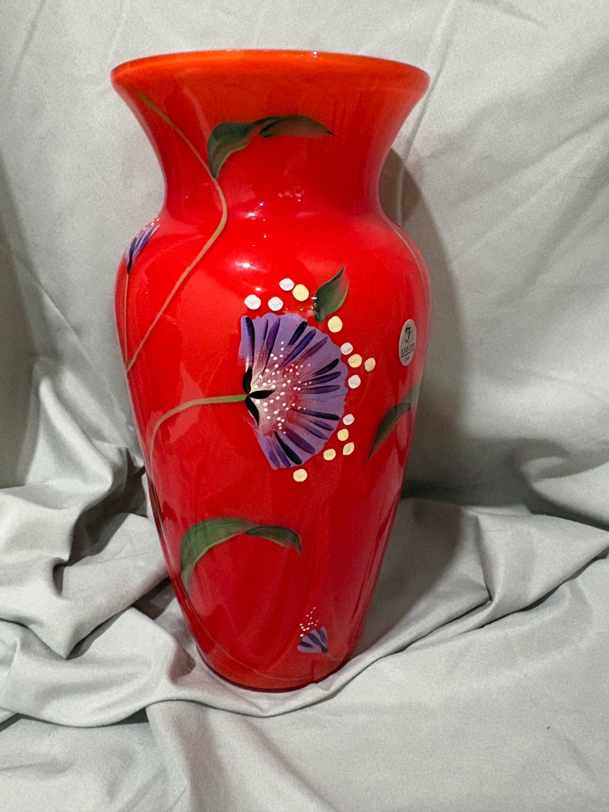 Rare Fenton Connoisseur Collection Vase, 9 Family signatures, Sue Jackson Rare Fenton Connoisseur Collection Vase, 9 Family signatures, Sue Jackson