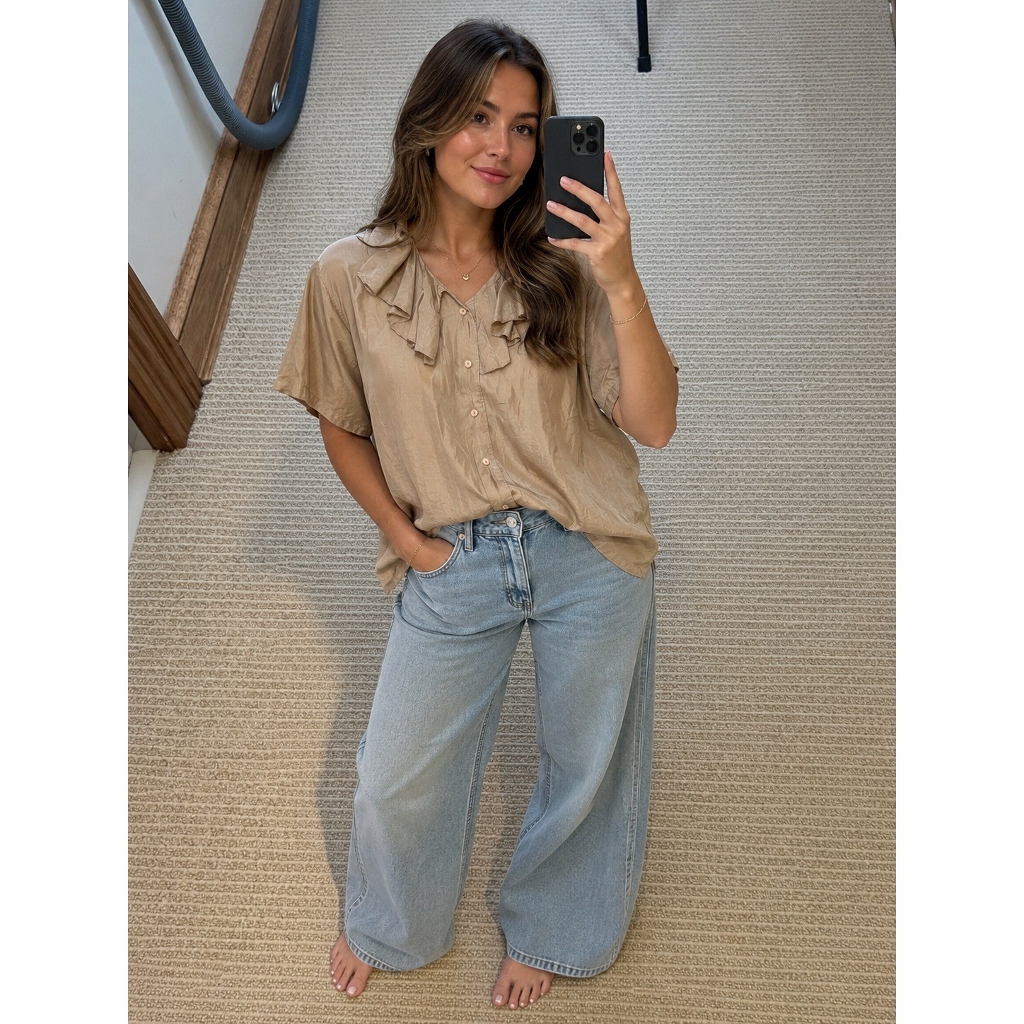 Louise pAris Vintage 100% Silk Ruffle Collar Button Down Blouse Tan Champagne L Louise pAris Vintage 100% Silk Ruffle Collar Button Down Blouse Tan Champagne L