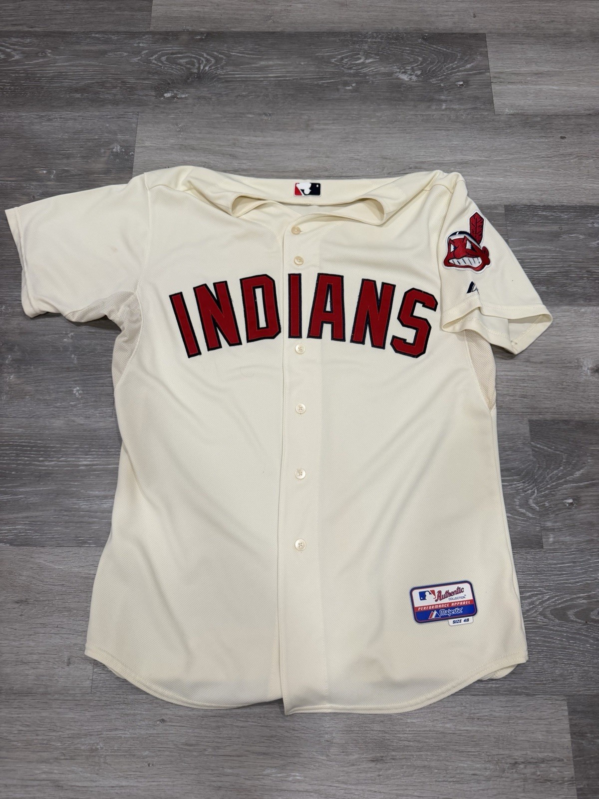 Vintage Majestic Athletic Cleveland Indians Cream Alternate Jersey Sz 48 Vintage Majestic Athletic Cleveland Indians Cream Alternate Jersey Sz 48