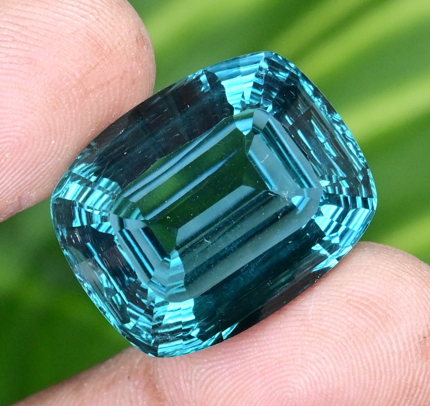 40.40 Ct Natural Greenish Neon Blue Copper Paraiba Tourmaline Certified Gemstone