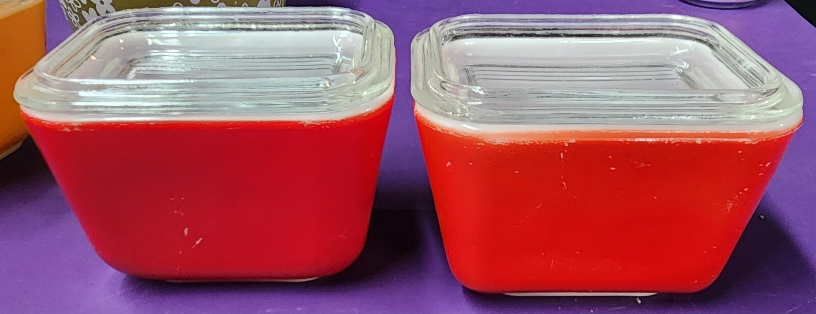 (MK36) Vtg Pyrex #501 B 1 1/2 Cup Red Refrigerator Dish Set Of 2 With Lids (MK36) Vtg Pyrex #501 B 1 1/2 Cup Red Refrigerator Dish Set Of 2 With Lids