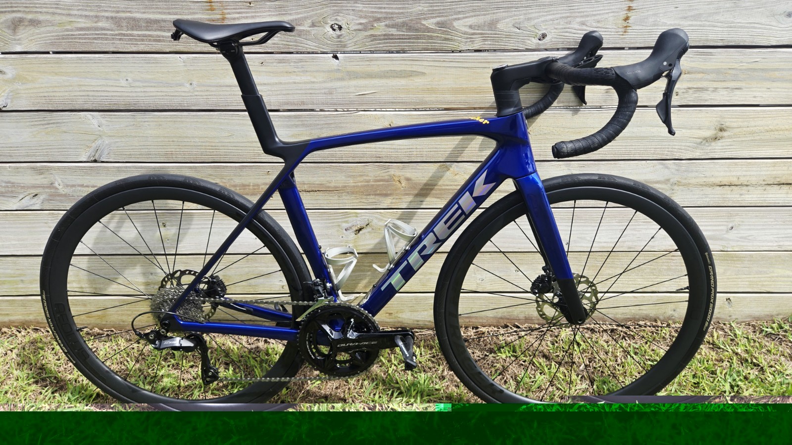 Trek Madone SL5 Gen 8  Aeolus Elite 35 Wheelset