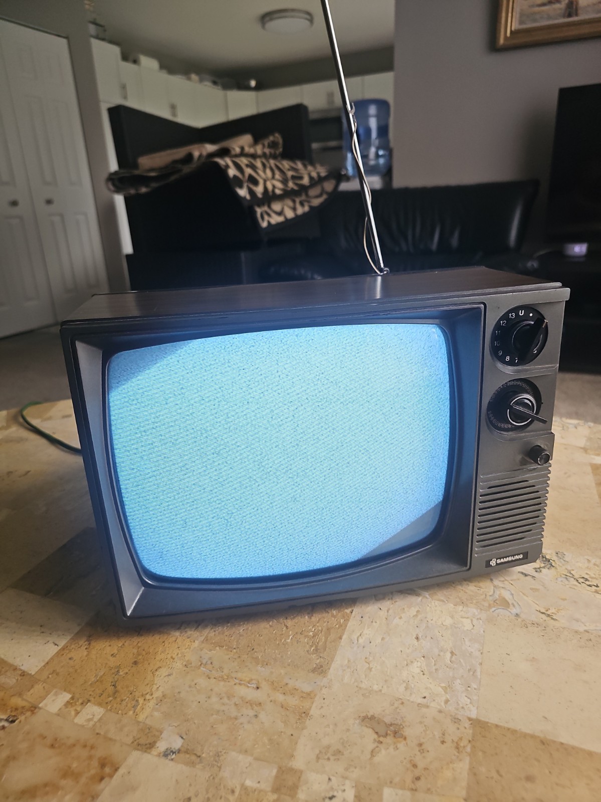 VTG Samsung TB1290 RETRO GAMING BLACK S WHITE 12V Car Truck Or 114V Works 👍 VTG Samsung TB1290 RETRO GAMING BLACK S WHITE 12V Car Truck Or 114V Works 👍