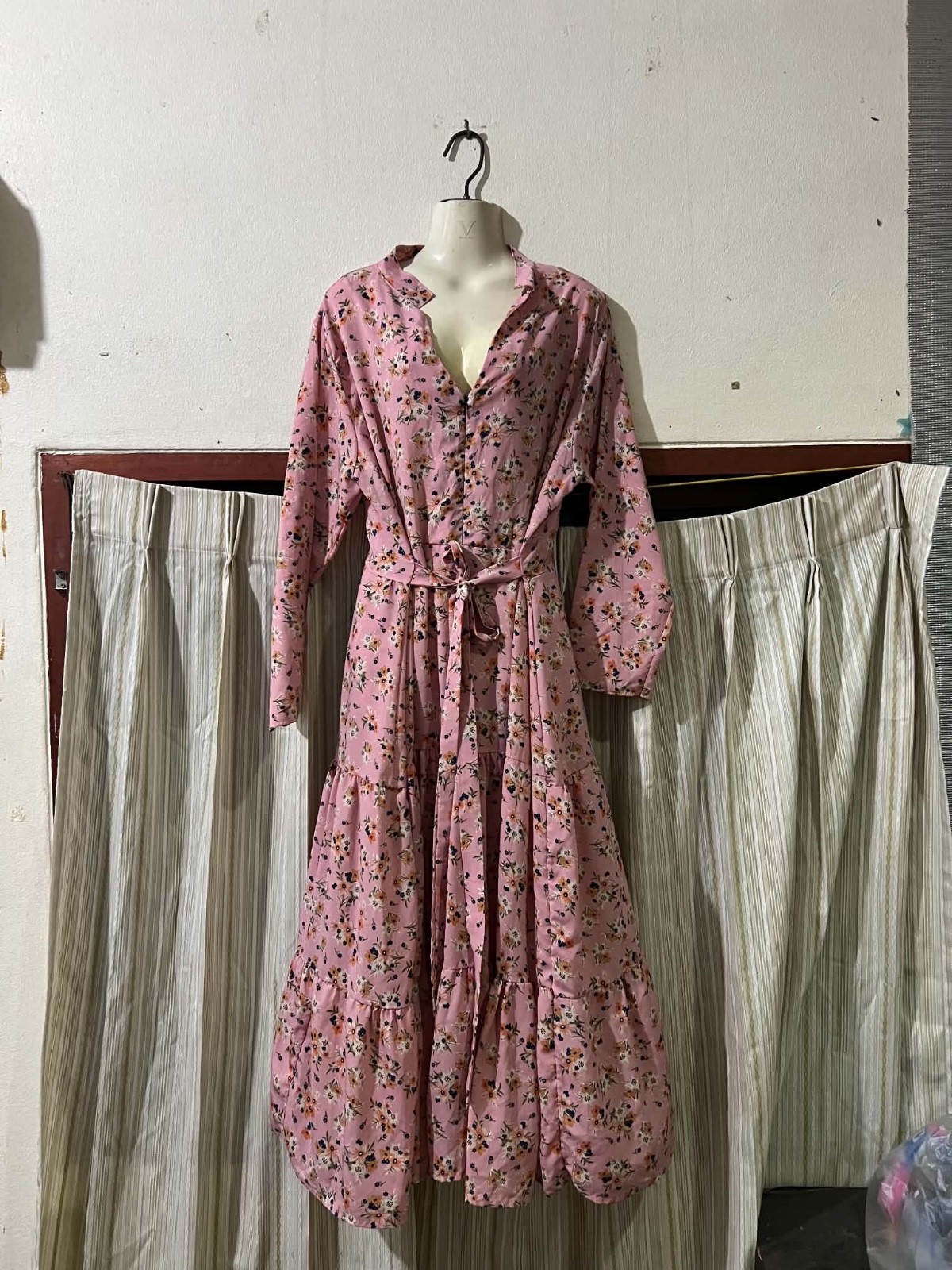 Vintage Pink Floral Maxi Dress Long Sleeve Tiered Cottagecore Boho V-Neck Belted