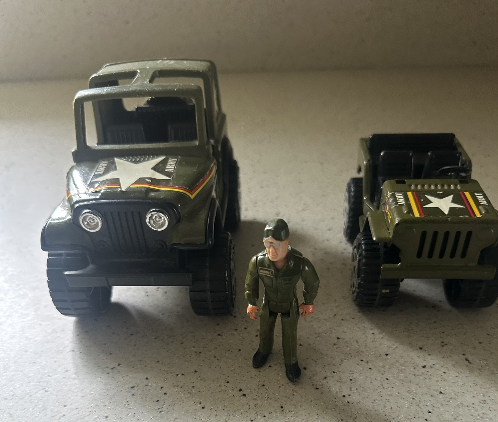 VINTAGE 1979-1981 BUDDY L SPECIAL FORCES MILITARY JEEP & SOLDIER LOT VINTAGE 1979-1981 BUDDY L SPECIAL FORCES MILITARY JEEP & SOLDIER LOT