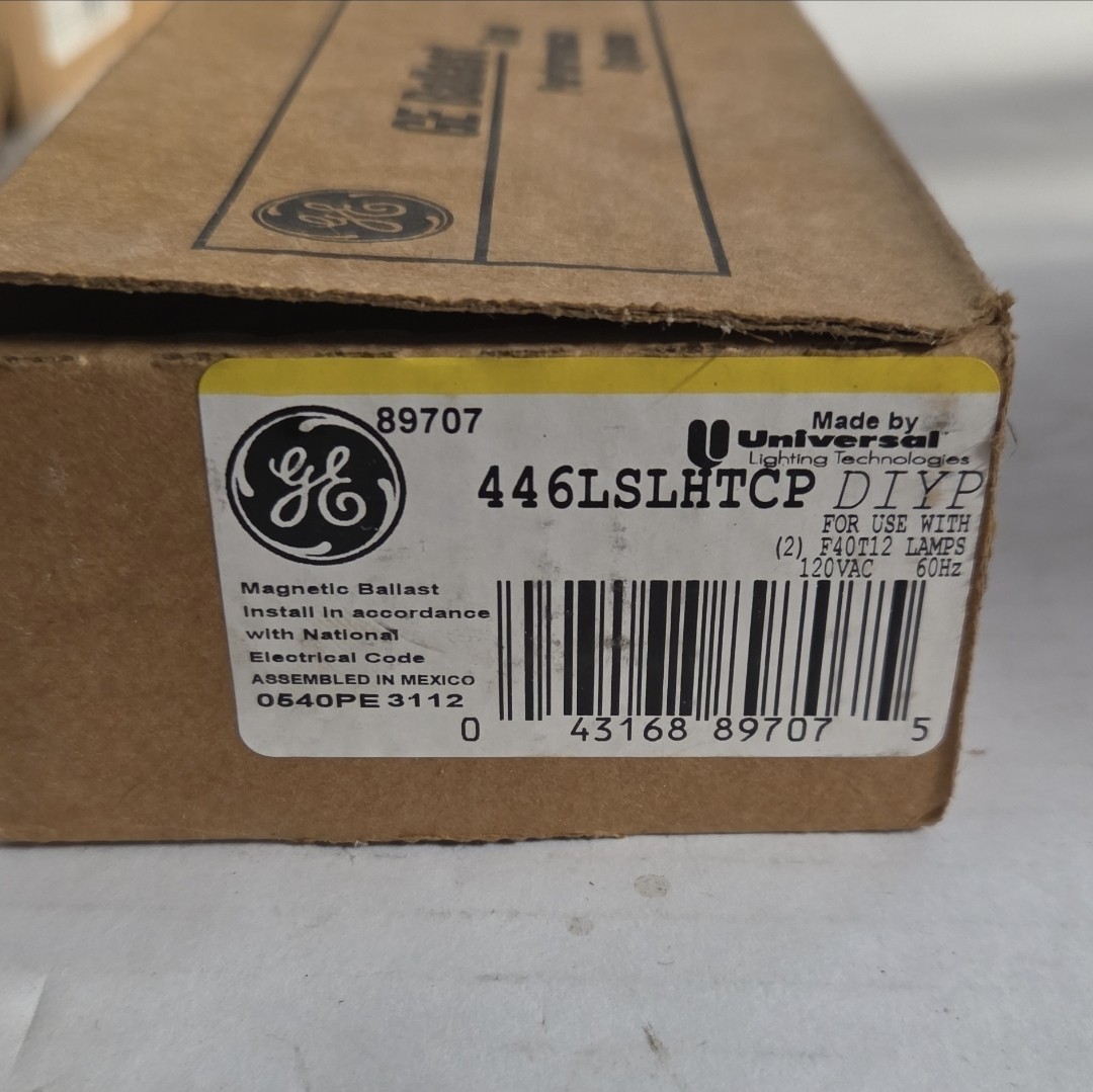 New Single GE Universal Magnetic Ballast 446LSLHTCP For 2 4ft Bulbs 120/208/240 New Single GE Universal Magnetic Ballast 446LSLHTCP For 2 4ft Bulbs 120/208/240
