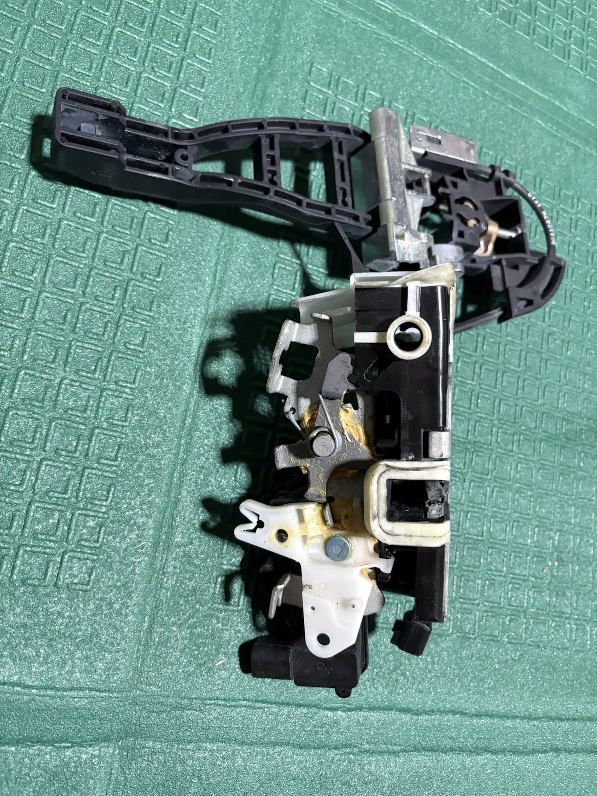 CK41-V219A64-BH Ford Transit Front RH Passenger Door Latch Assembly OEM