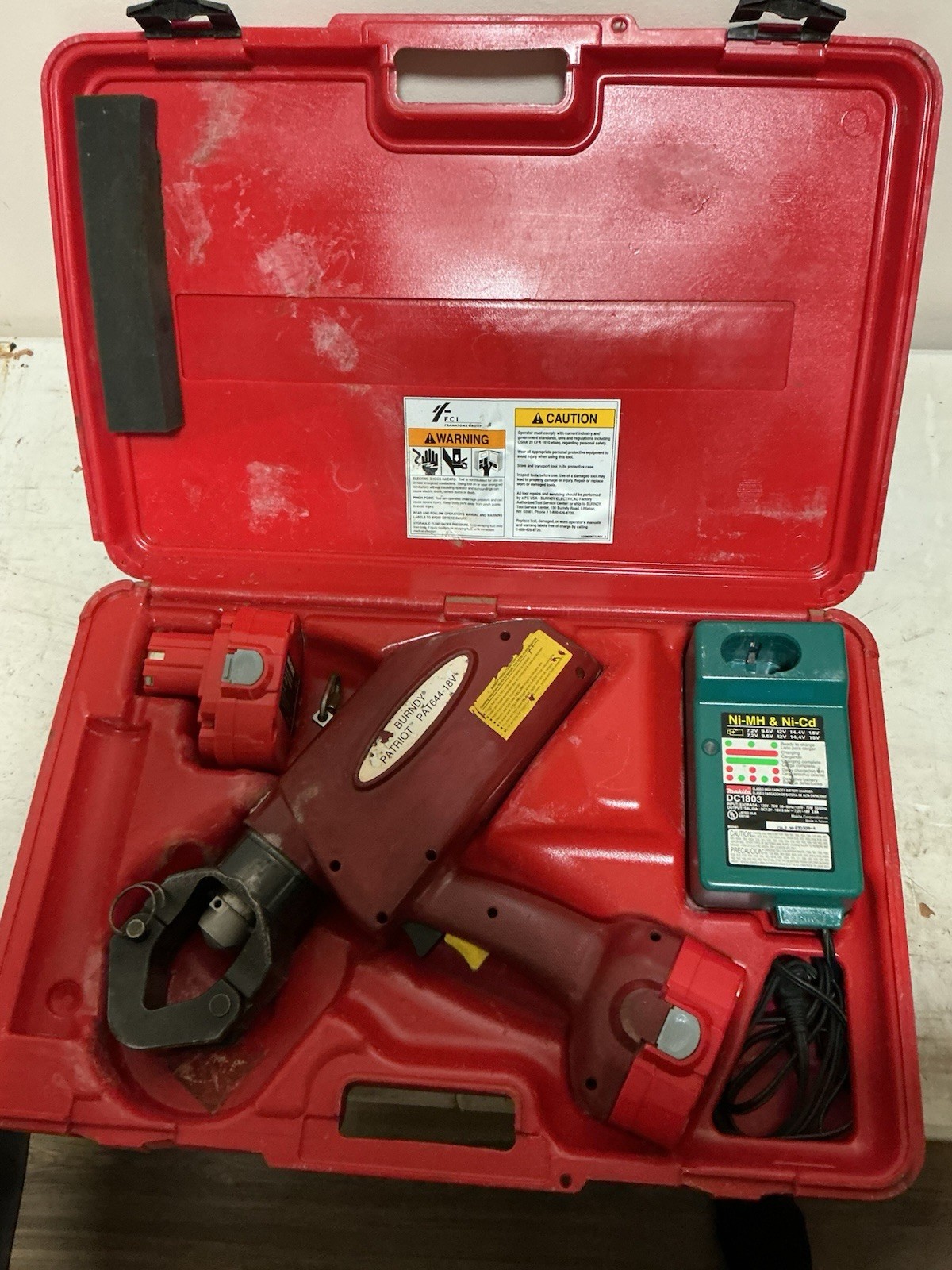 Burndy Patriot PAT644-18v Crimp Tool Kit Crimping Tool Z0