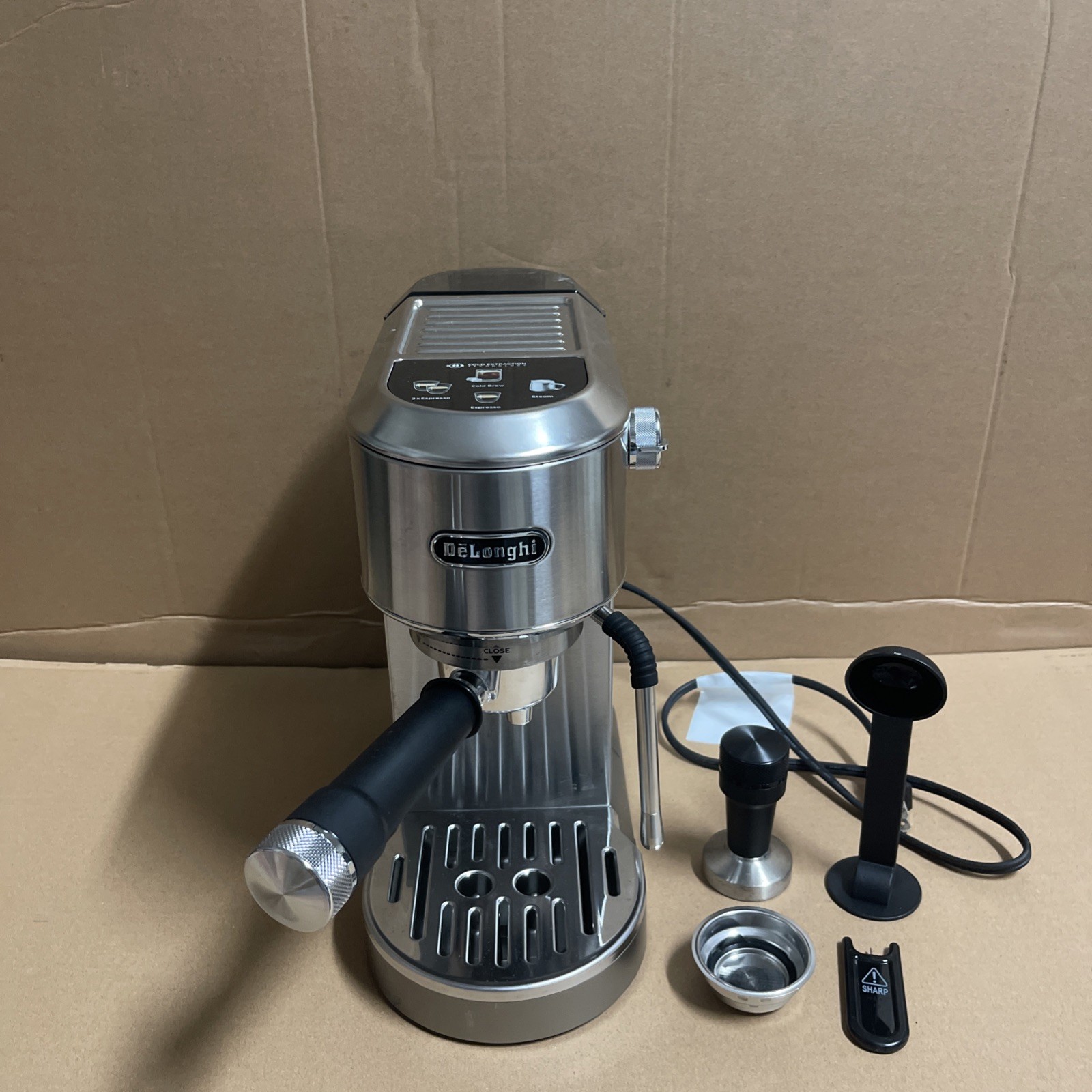 De\'Longhi EC890m Dedica Duo Compact Espresso Machine - Cold Brew Coffee Maker De\'Longhi EC890m Dedica Duo Compact Espresso Machine - Cold Brew Coffee Maker