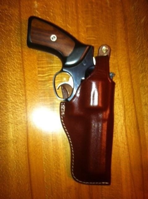 Leather Holster GP100, Security Six, Taurus, Rossi, S&W K/L -4\ Leather Holster GP100, Security Six, Taurus, Rossi, S&W K/L -4\